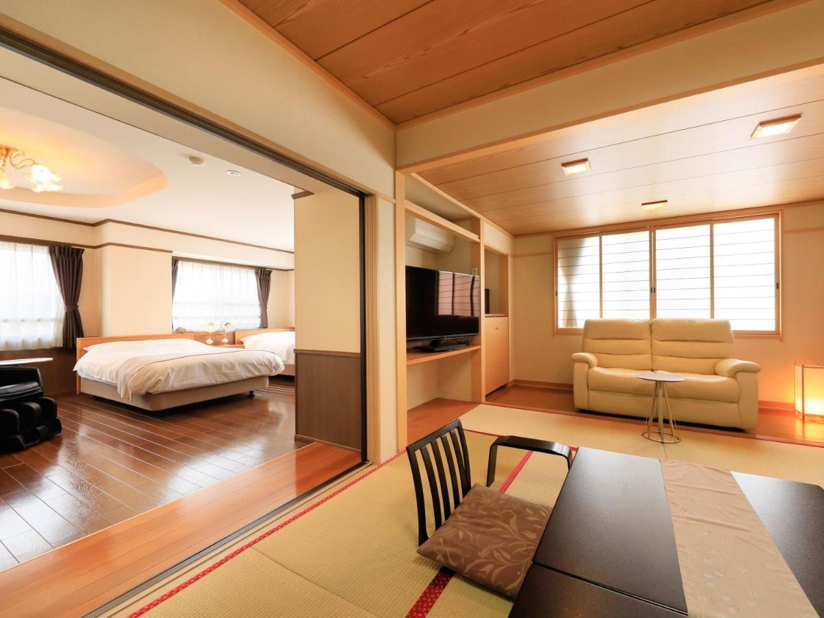 Hotel Tsubakino Яманучи Стая снимка