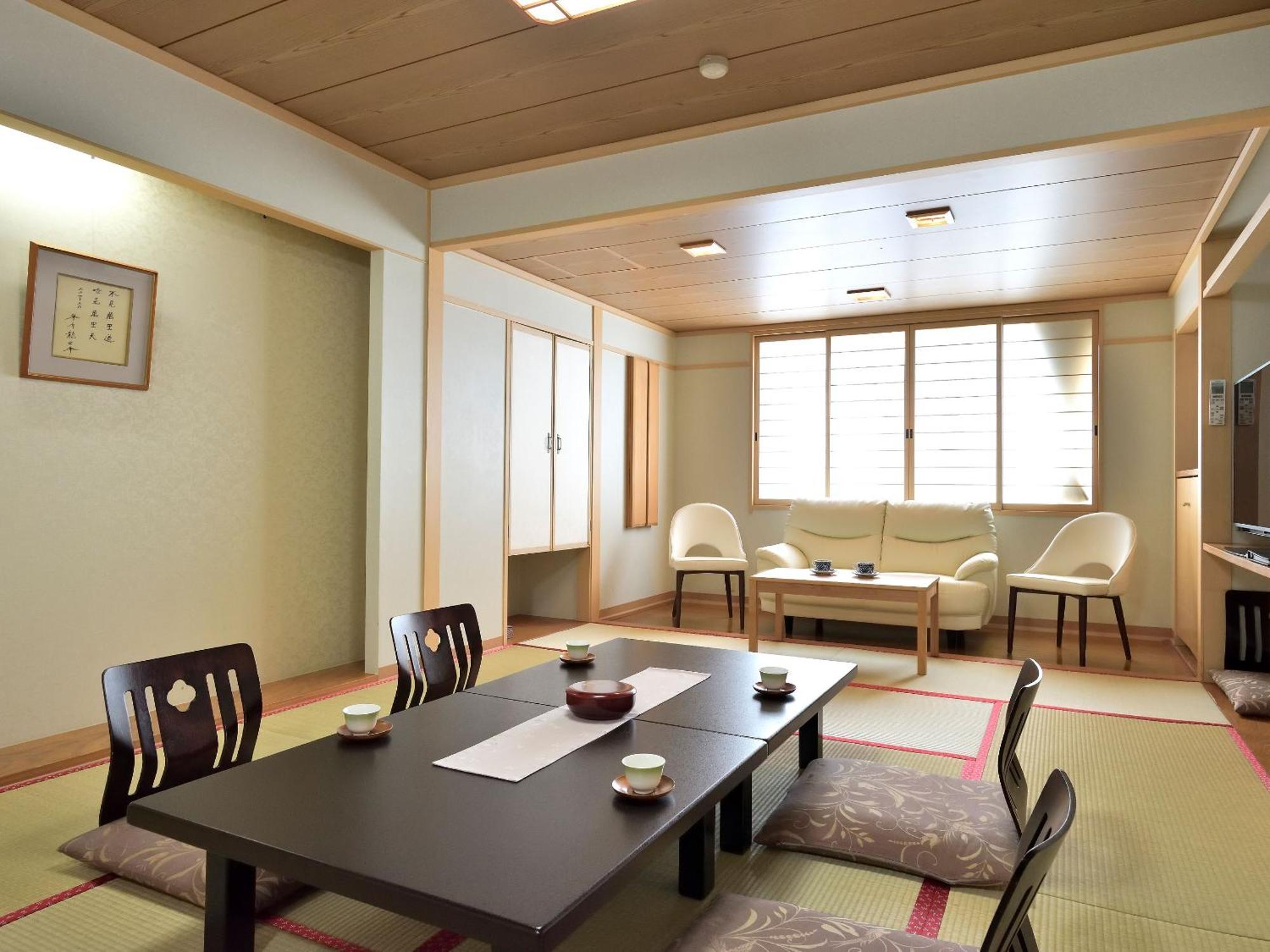 Hotel Tsubakino Яманучи Екстериор снимка