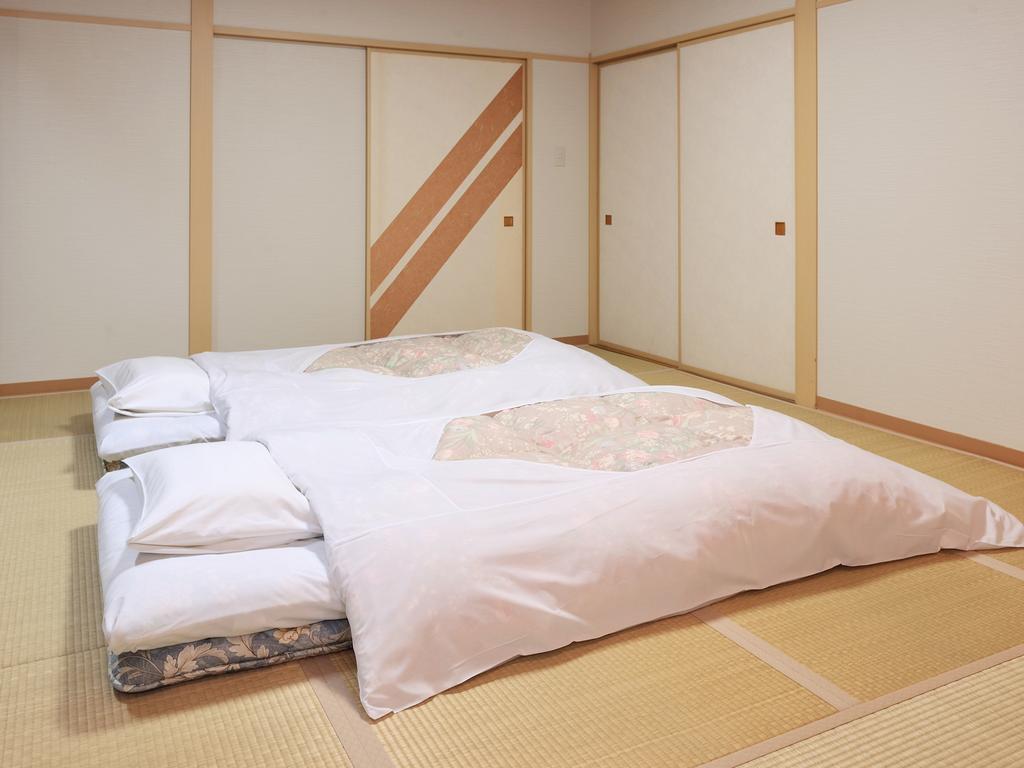Hotel Tsubakino Яманучи Екстериор снимка
