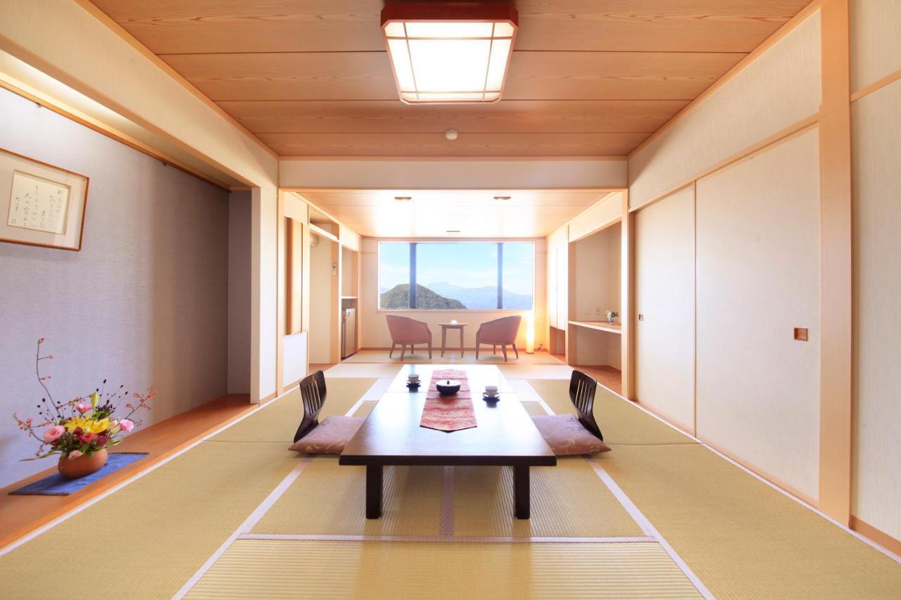 Hotel Tsubakino Яманучи Екстериор снимка
